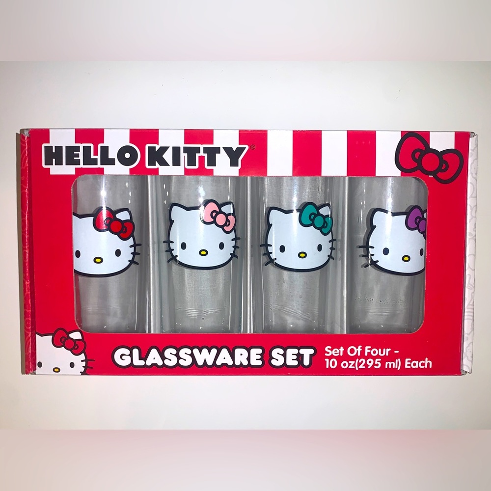 Hello Kitty Head Logo Glassware Set of 4  Beautiful Glasses 10 ounces